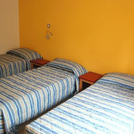 La Brise De Bed & Breakfast