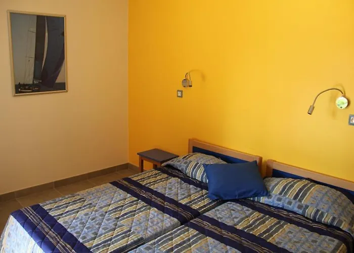 La Brise De 3* Saint-Michel-Chef-Chef